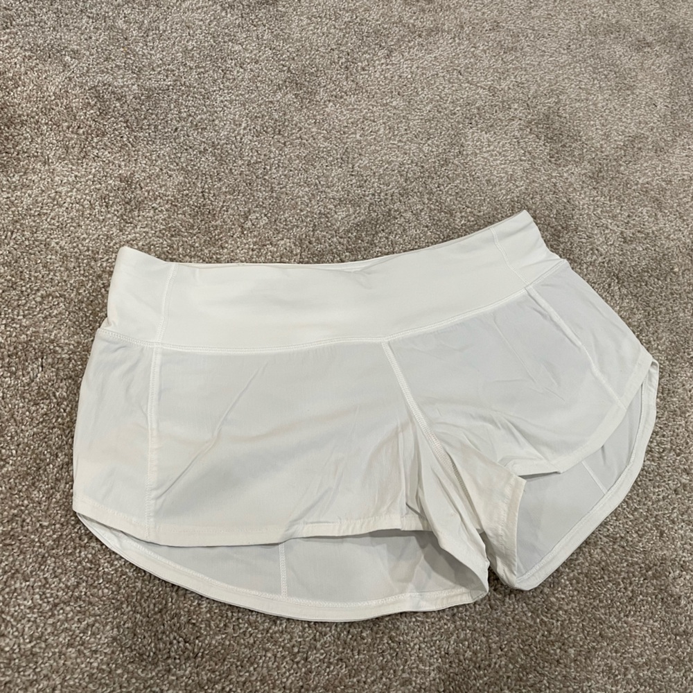 Lululemon low rise speed up short white 2.5”